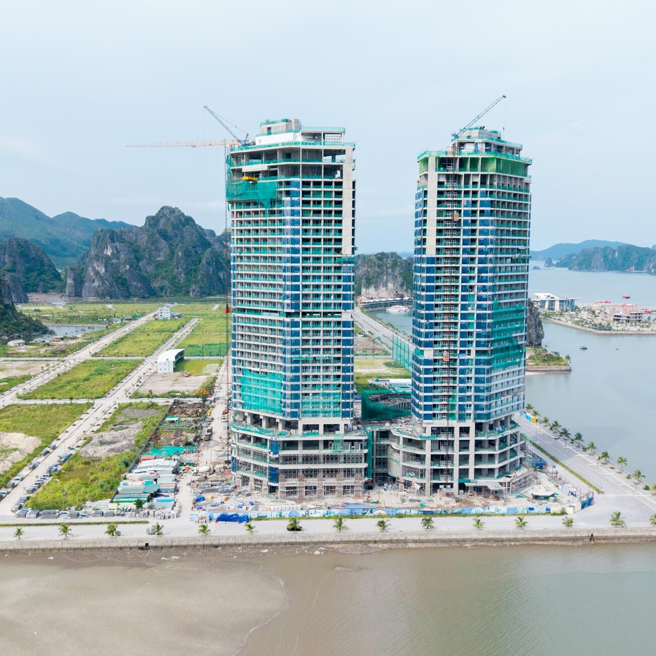 Tiến độ dự án Crystal Holidays Vân Đồn Tháng 8/2025